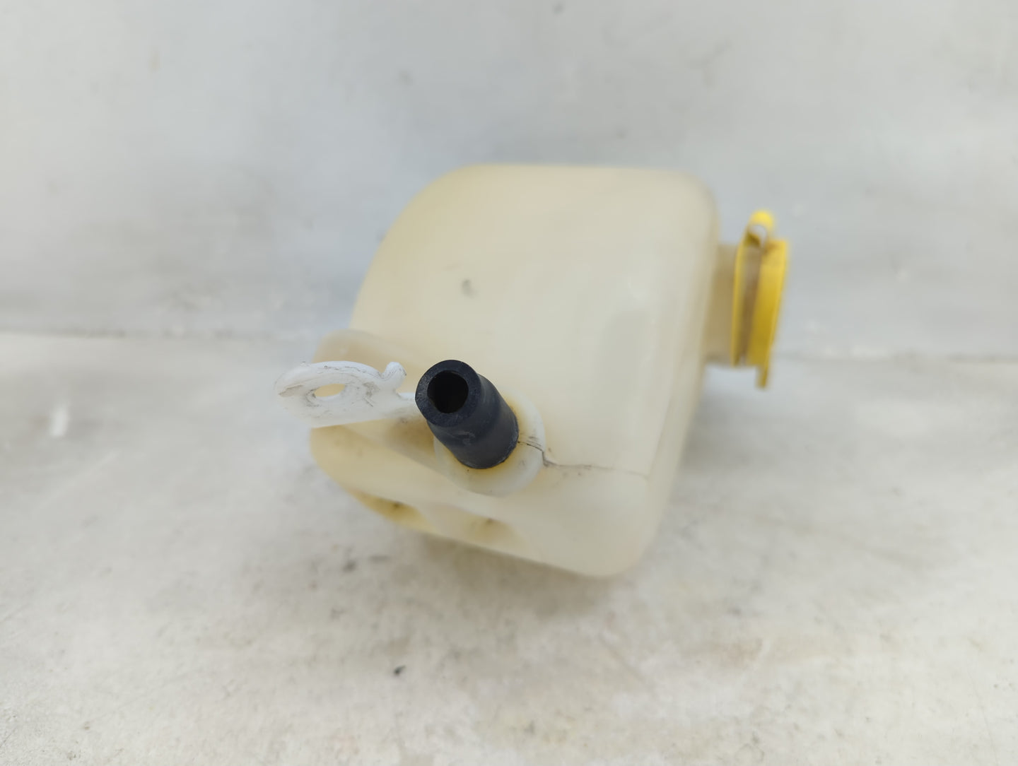 2009-2020 Dodge Journey Radiator Coolant Overflow Expansion Tank Bottle 1433257 - Oemusedautoparts1.com