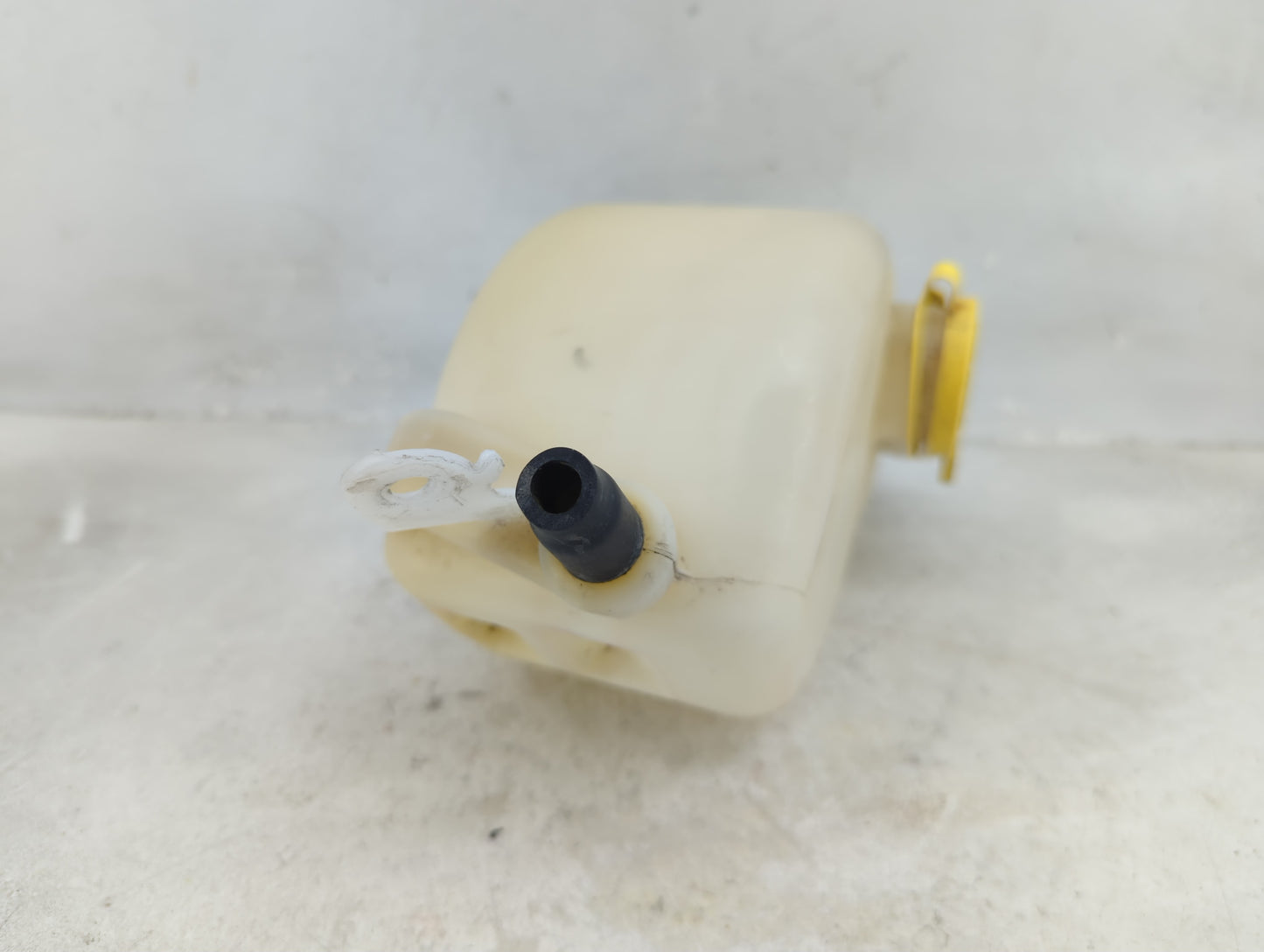 2009-2020 Dodge Journey Radiator Coolant Overflow Expansion Tank Bottle 1433257 - Oemusedautoparts1.com