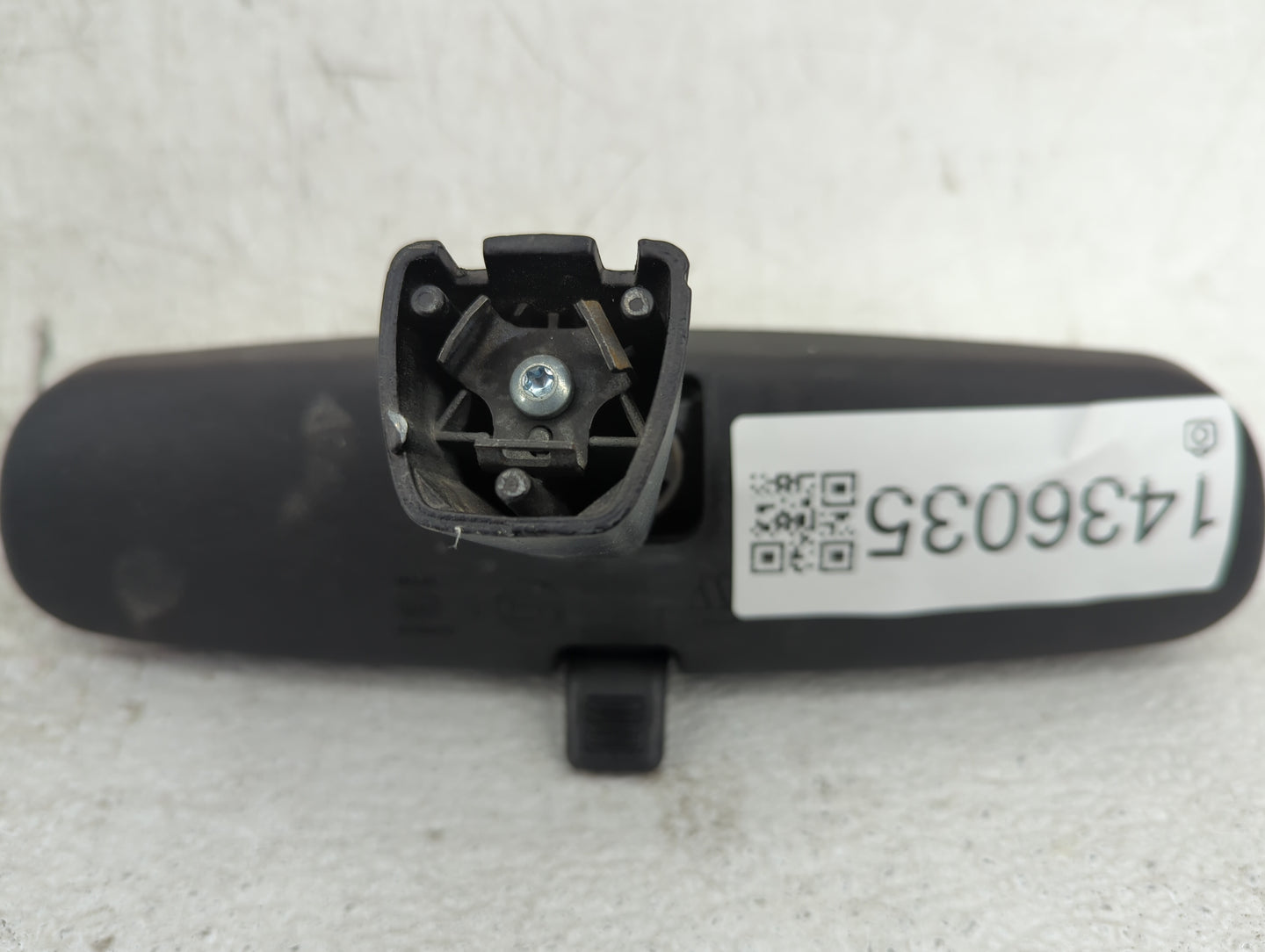 2018 Dodge Journey Interior Rear View Mirror Replacement OEM P/N:E11045617 E11015617 Fits OEM Used Auto Parts - Oemusedautop