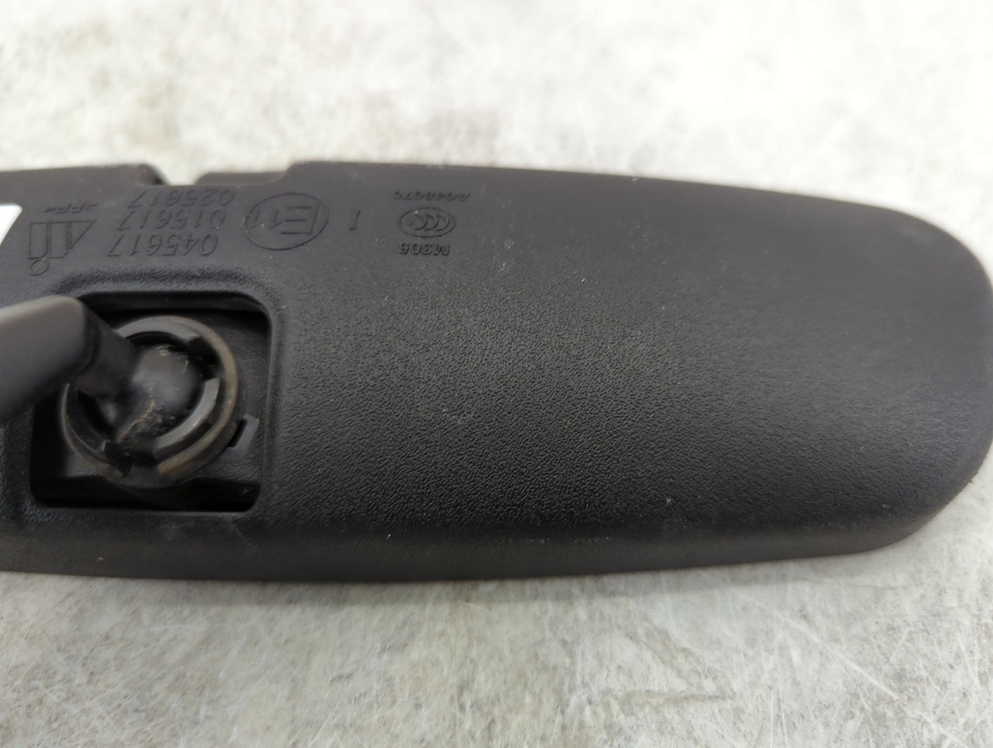 2018 Dodge Journey Interior Rear View Mirror Replacement OEM P/N:045617 015617, 025617, A048070, M305 Fits OEM Used Auto Par