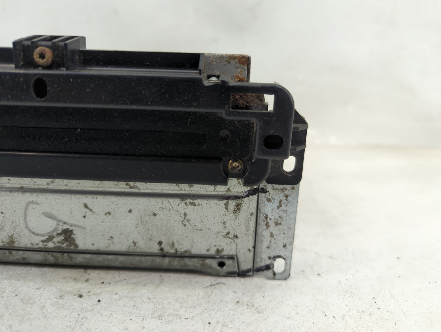 2018-2020 Dodge Journey Radio AM FM Cd Player Receiver Replacement P/N:P68209665AF Fits Fits 2018 2019 2020 OEM Used Auto Pa