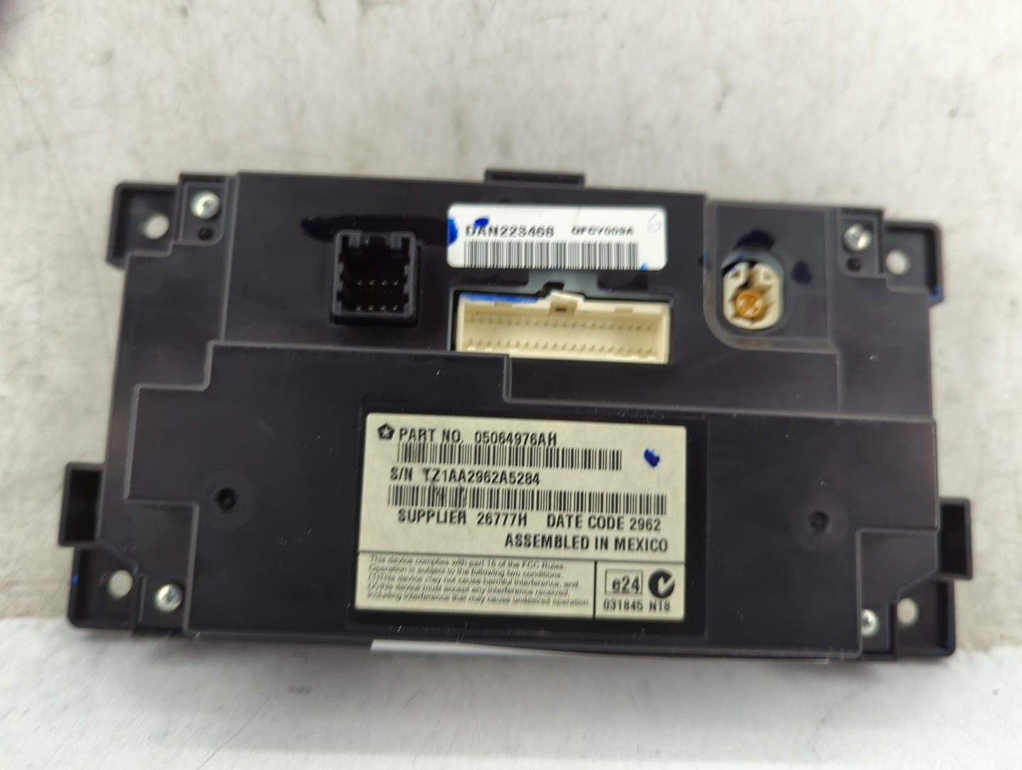 2018 Dodge Journey Information Display Screen - Oemusedautoparts1.com