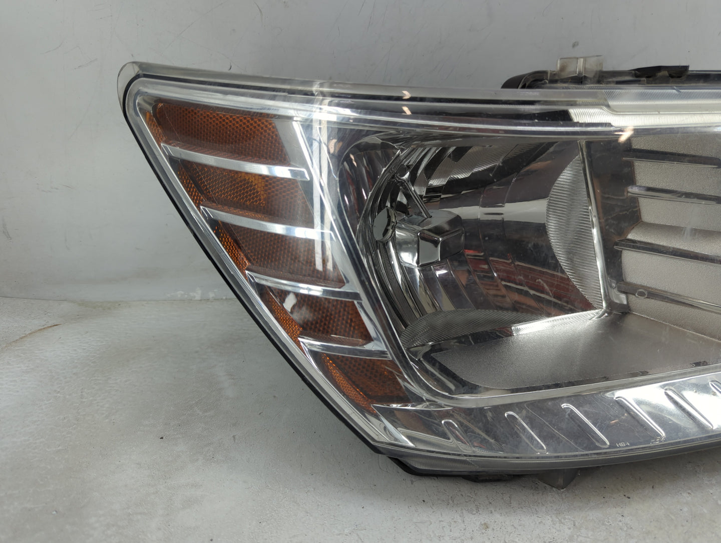 2009-2020 Dodge Journey Passenger Right Oem Head Light Headlight Lamp - Oemusedautoparts1.com