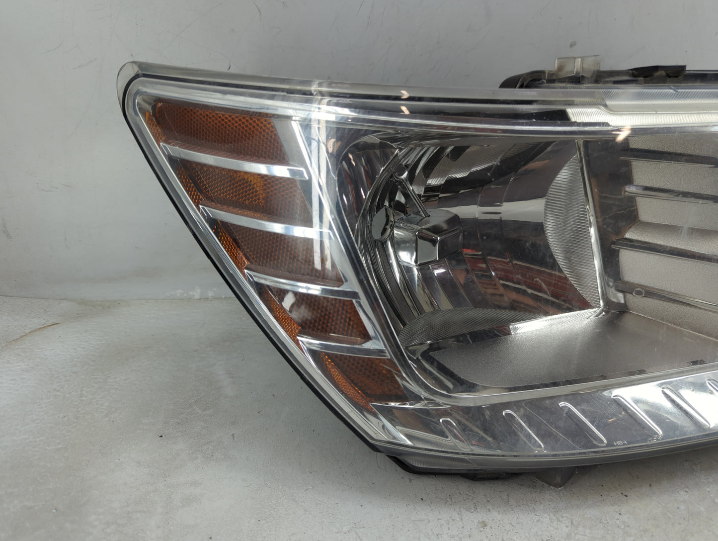 2009-2020 Dodge Journey Passenger Right Oem Head Light Headlight Lamp - Oemusedautoparts1.com