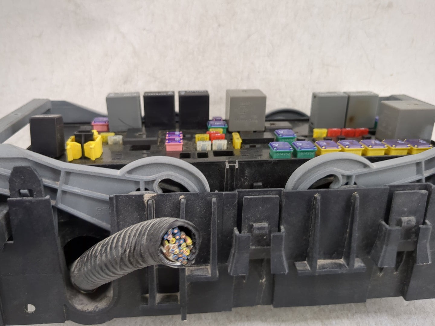 2012-2019 Dodge Journey Power Supply Control Module 68079356ab - Oemusedautoparts1.com