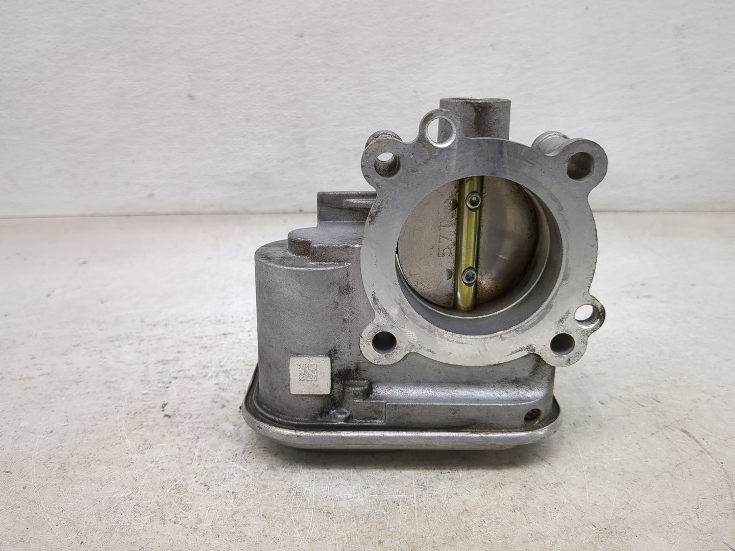 2009-2018 Dodge Journey Throttle Body Fits Fits 2007 2008 2009 2010 2011 2012 2013 2014 2015 2016 2017 2018 OEM Used Auto Pa