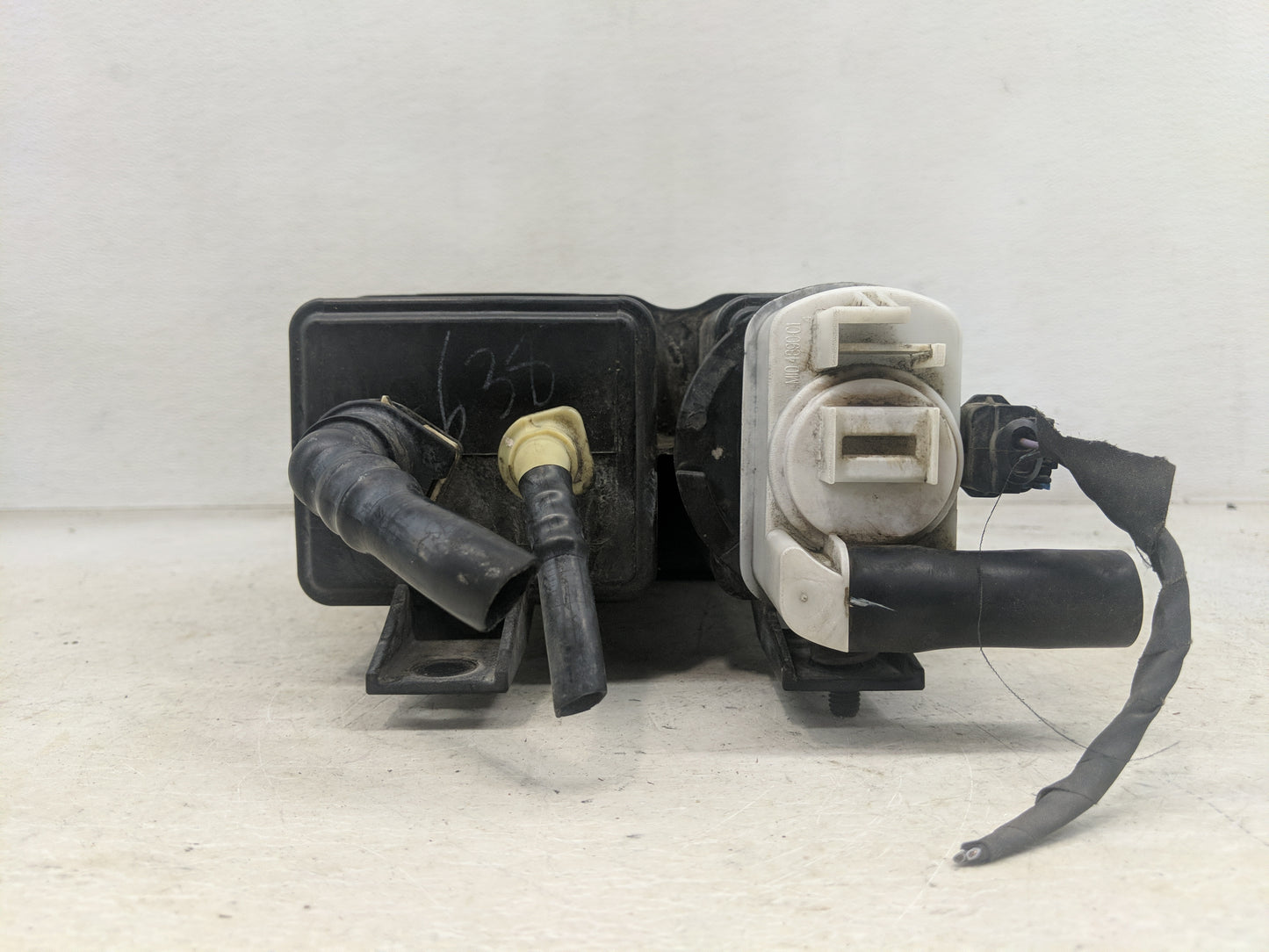 2018 Dodge Journey Fuel Vapor Charcoal Canister 1461908 - Oemusedautoparts1.com
