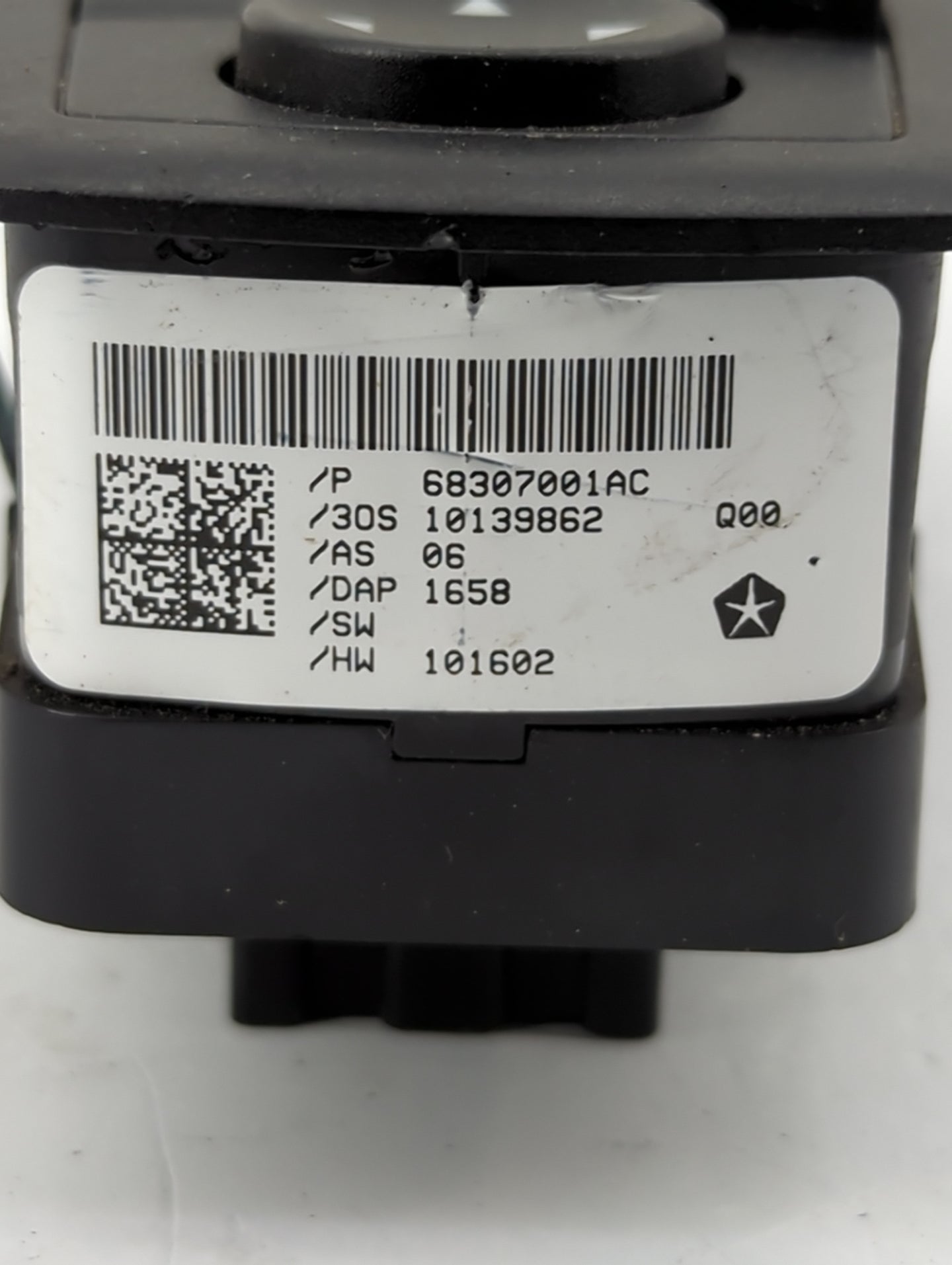 2018-2020 Dodge Journey Master Power Window Switch Replacement Driver Side Left P/N:68307001AC 10139862 Fits Fits 2018 2019 