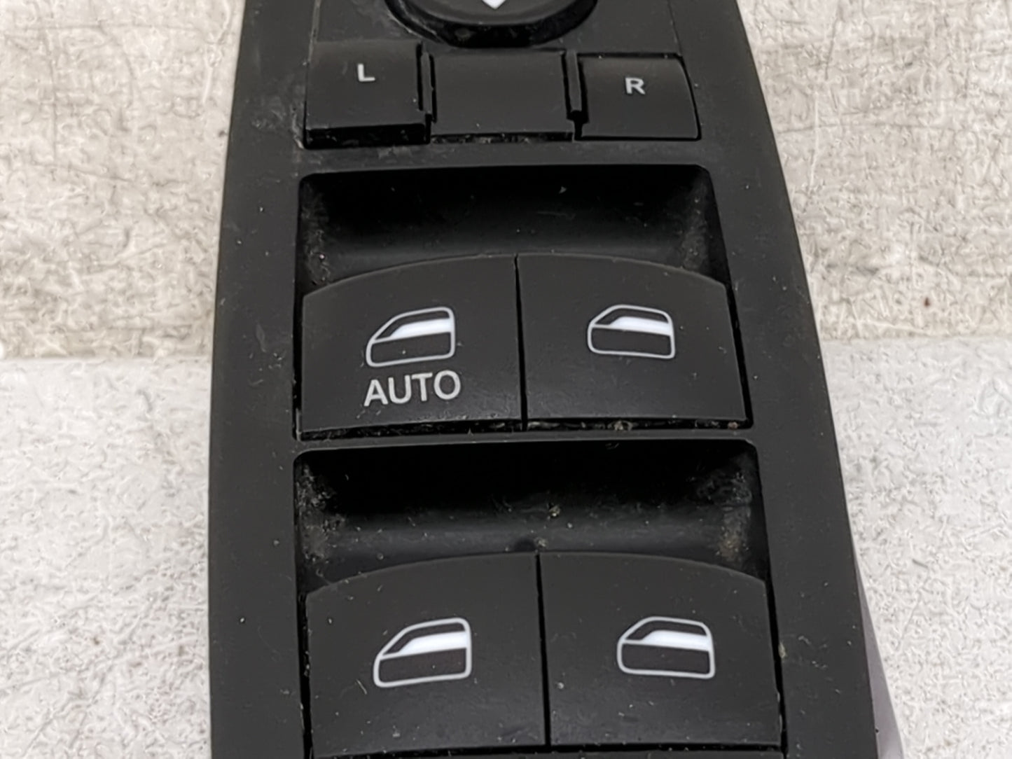 2018-2020 Dodge Journey Master Power Window Switch Replacement Driver Side Left P/N:68307001AC 10139862 Fits Fits 2018 2019 