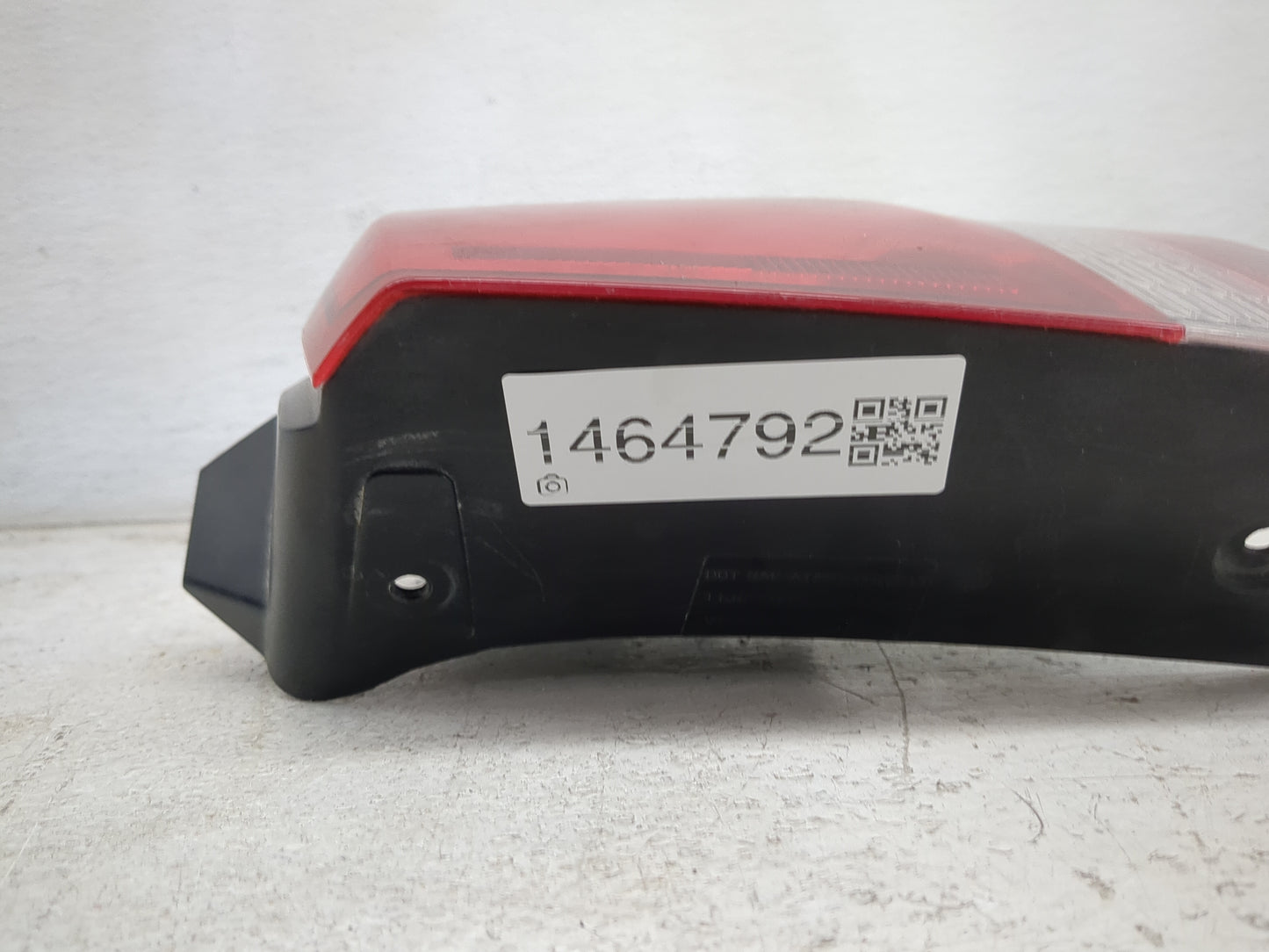 2018 Dodge Journey Tail Light Assembly Passenger Right OEM P/N:68227132AA Fits OEM Used Auto Parts - Oemusedautoparts1.com