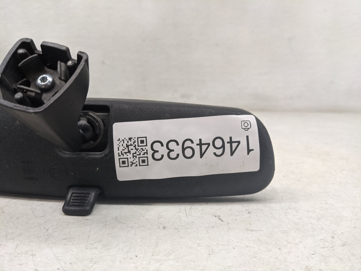 2018 Dodge Journey Interior Rear View Mirror Replacement OEM P/N:045617 015617 Fits OEM Used Auto Parts - Oemusedautoparts1.