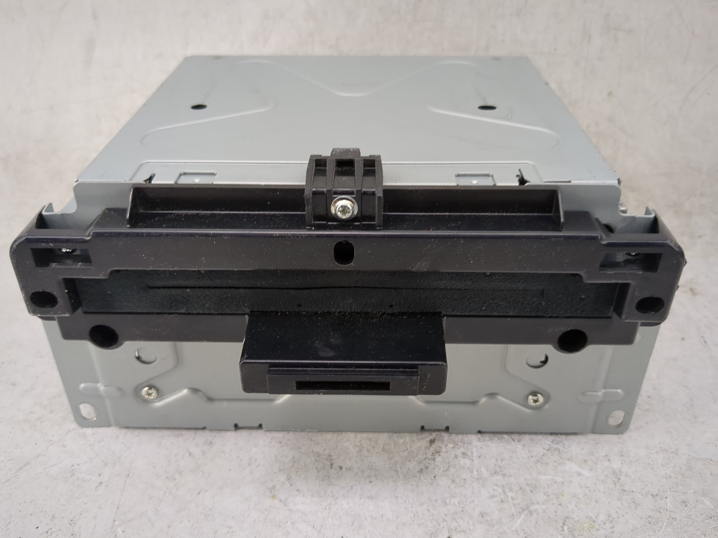 2018-2020 Dodge Journey Radio AM FM Cd Player Receiver Replacement P/N:P68342287AC Fits Fits 2018 2019 2020 OEM Used Auto Pa