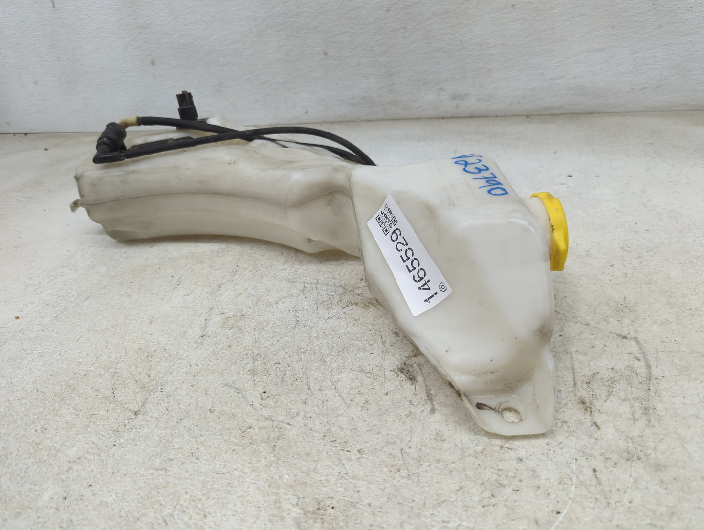 2018 Dodge Journey Windshield Washer Fluid Reservoir Bottle Oem 1465529 - Oemusedautoparts1.com
