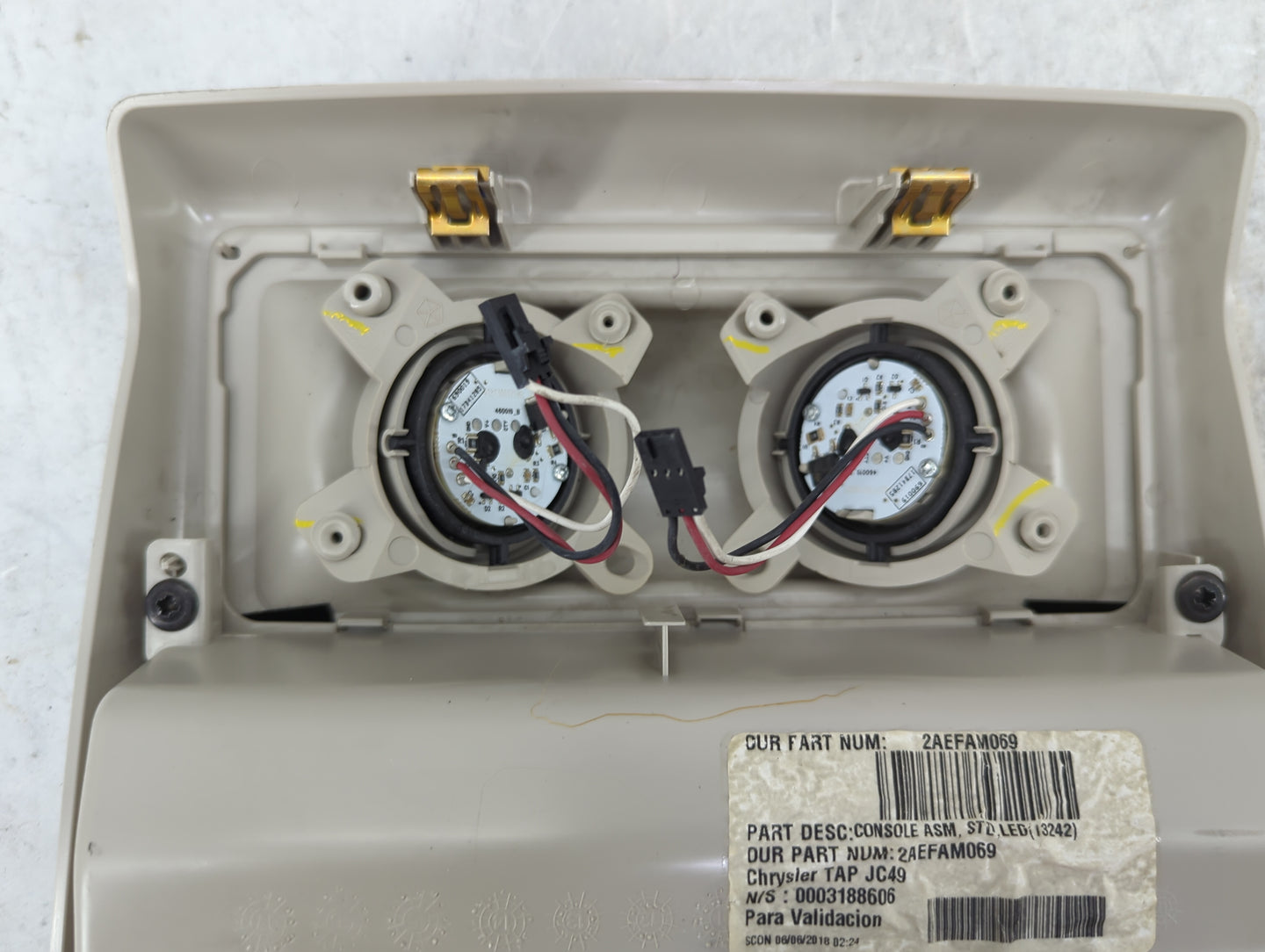 2012-2019 Dodge Journey Overhead Roof Console Tan 1465733 - Oemusedautoparts1.com