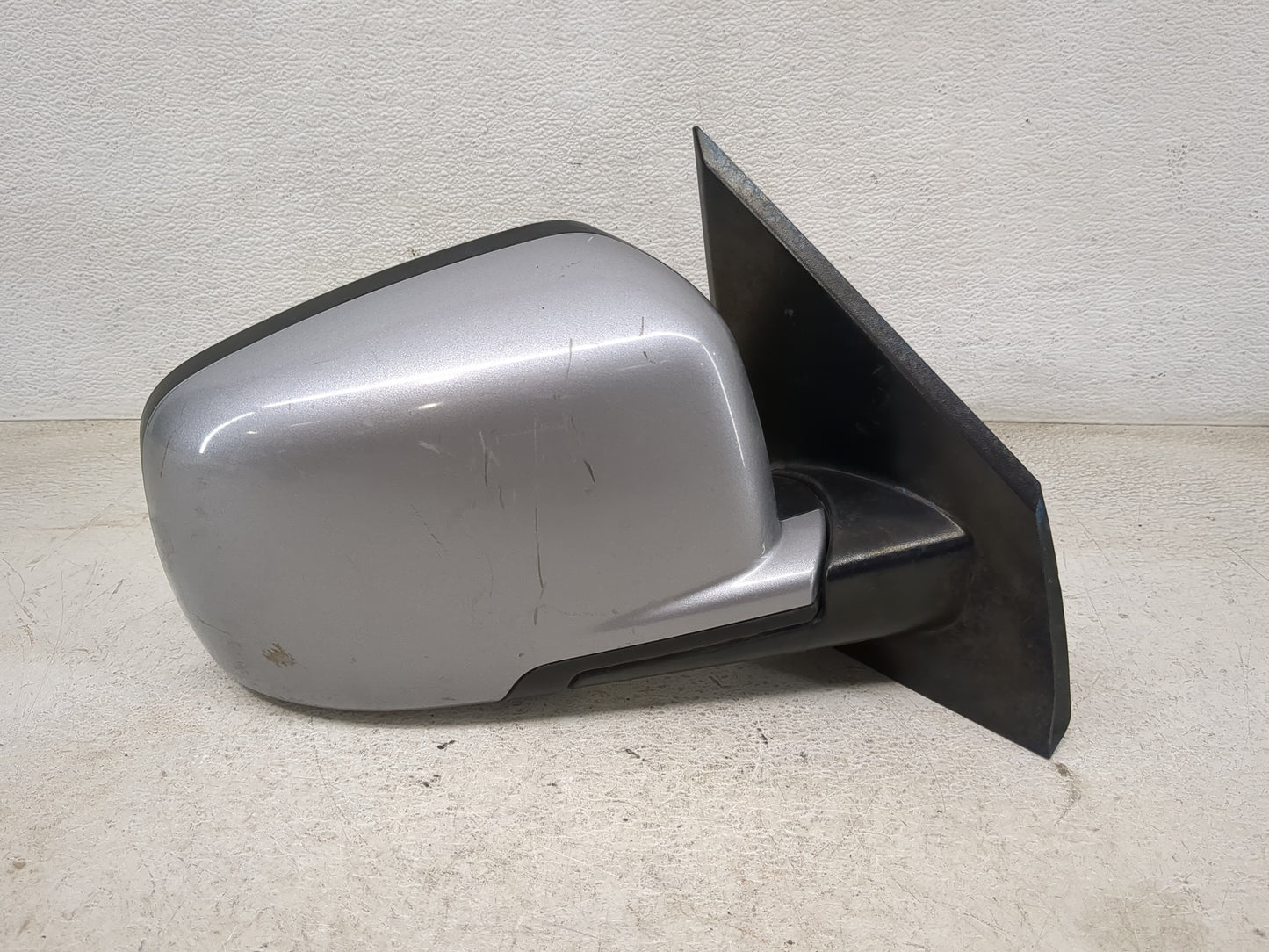 2018 Dodge Journey Passenger Side View Mirror - Right Door Mirror OEM Used - Oemusedautoparts1.com