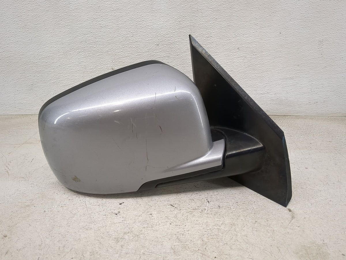 2016-2017 Dodge Journey Passenger Side View Mirror - Right Door Mirror OEM Used - Oemusedautoparts1.com