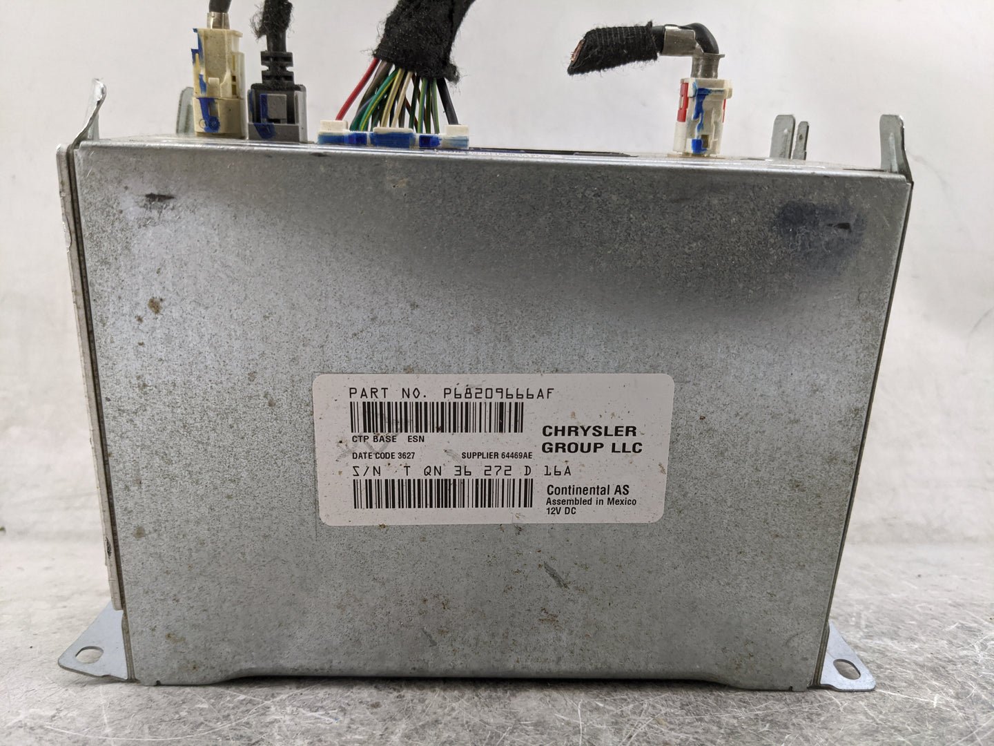 2018-2020 Dodge Journey Radio AM FM Cd Player Receiver Replacement P/N:P68209666AF APH736220316A Fits Fits 2018 2019 2020 OE