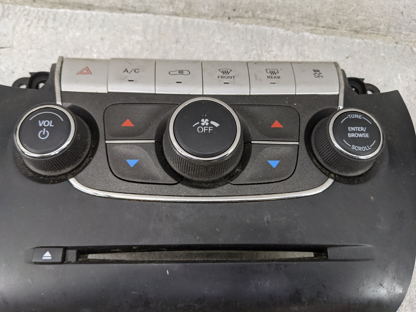 2018-2020 Dodge Journey Climate Control Module Temperature AC/Heater Replacement P/N:6MP751X9AA Fits Fits 2018 2019 2020 OEM