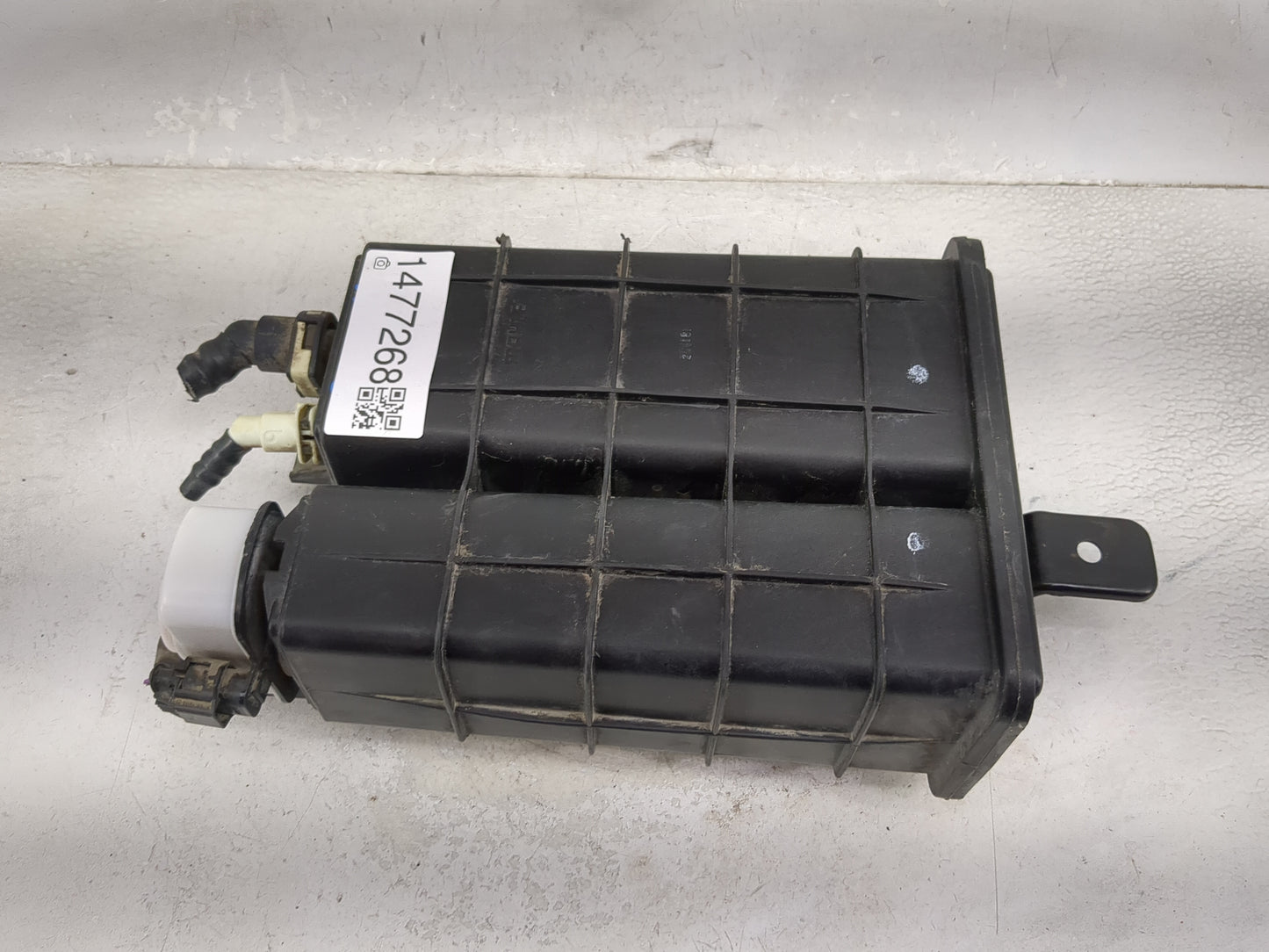 2018 Dodge Journey Fuel Vapor Charcoal Canister 1477268 - Oemusedautoparts1.com