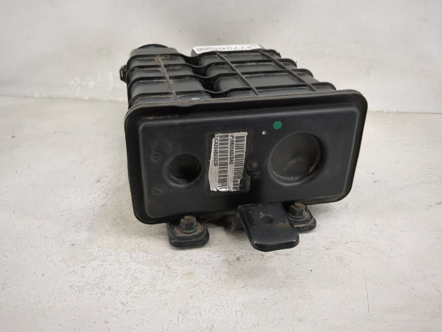 2018 Dodge Journey Fuel Vapor Charcoal Canister 1477268 - Oemusedautoparts1.com