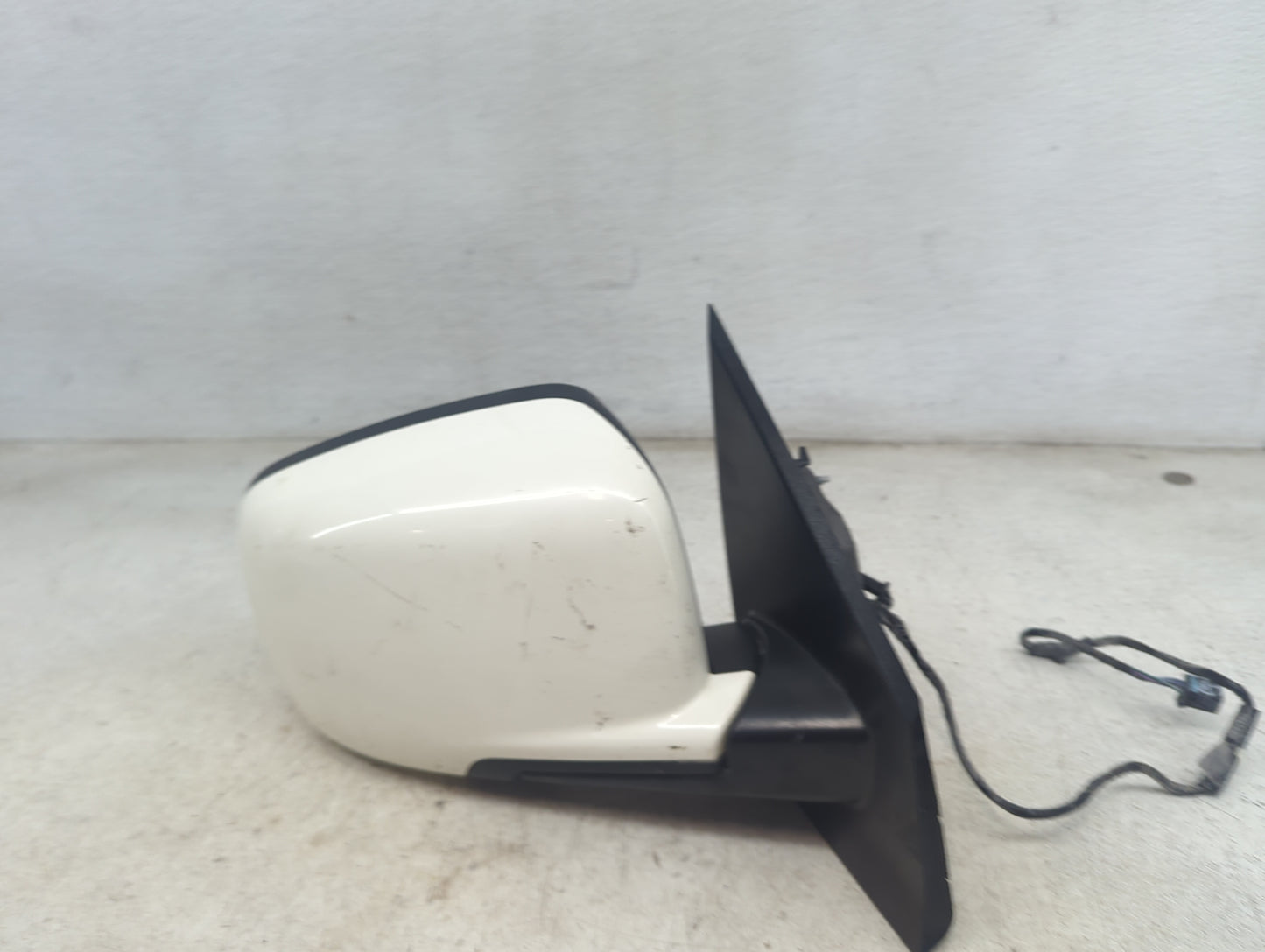 2018 Dodge Journey Passenger Side View Mirror - Right Door Mirror OEM Used - Oemusedautoparts1.com