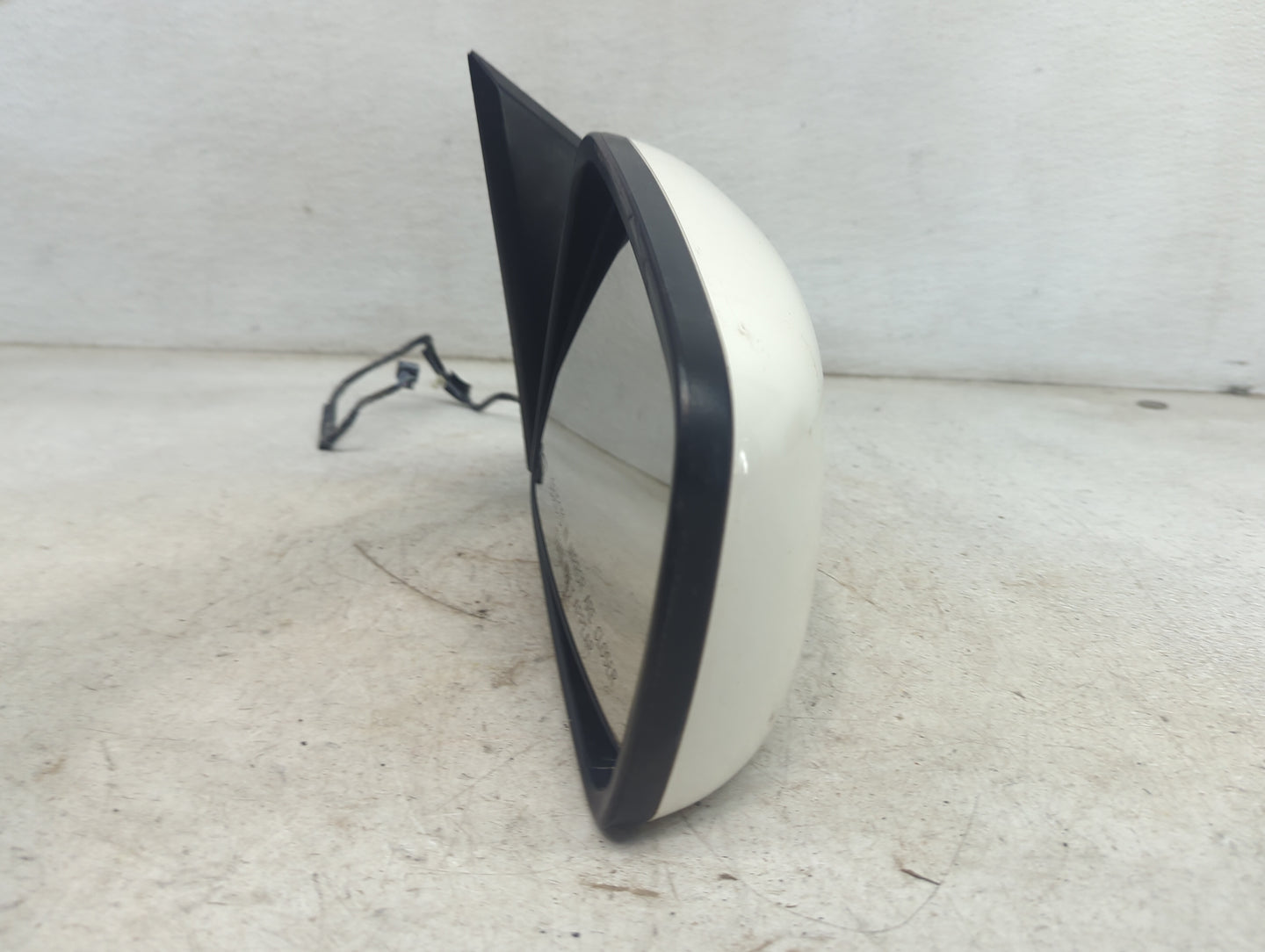 2018 Dodge Journey Passenger Side View Mirror - Right Door Mirror OEM Used - Oemusedautoparts1.com