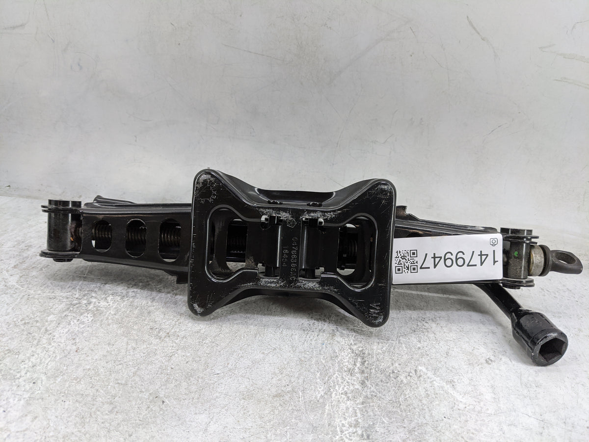 2018 Dodge Journey Spare Scissor Car Jack Black - Oemusedautoparts1.com