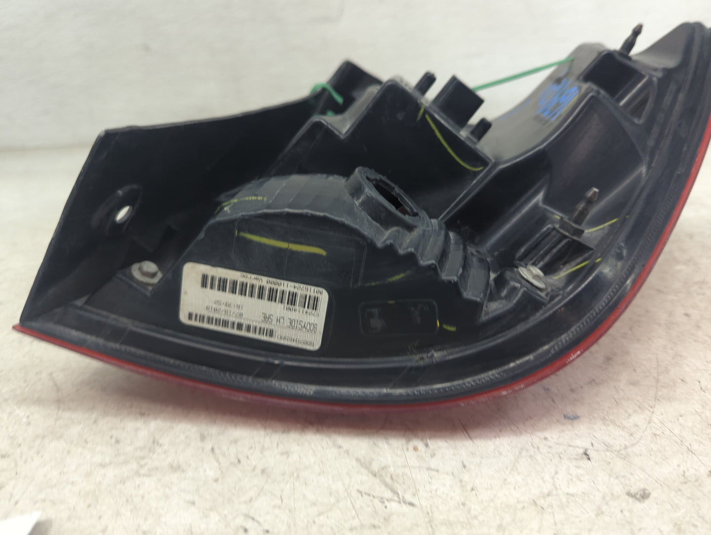 2018 Dodge Journey Tail Light Assembly Driver Left OEM P/N:30154Q08 Fits OEM Used Auto Parts - Oemusedautoparts1.com