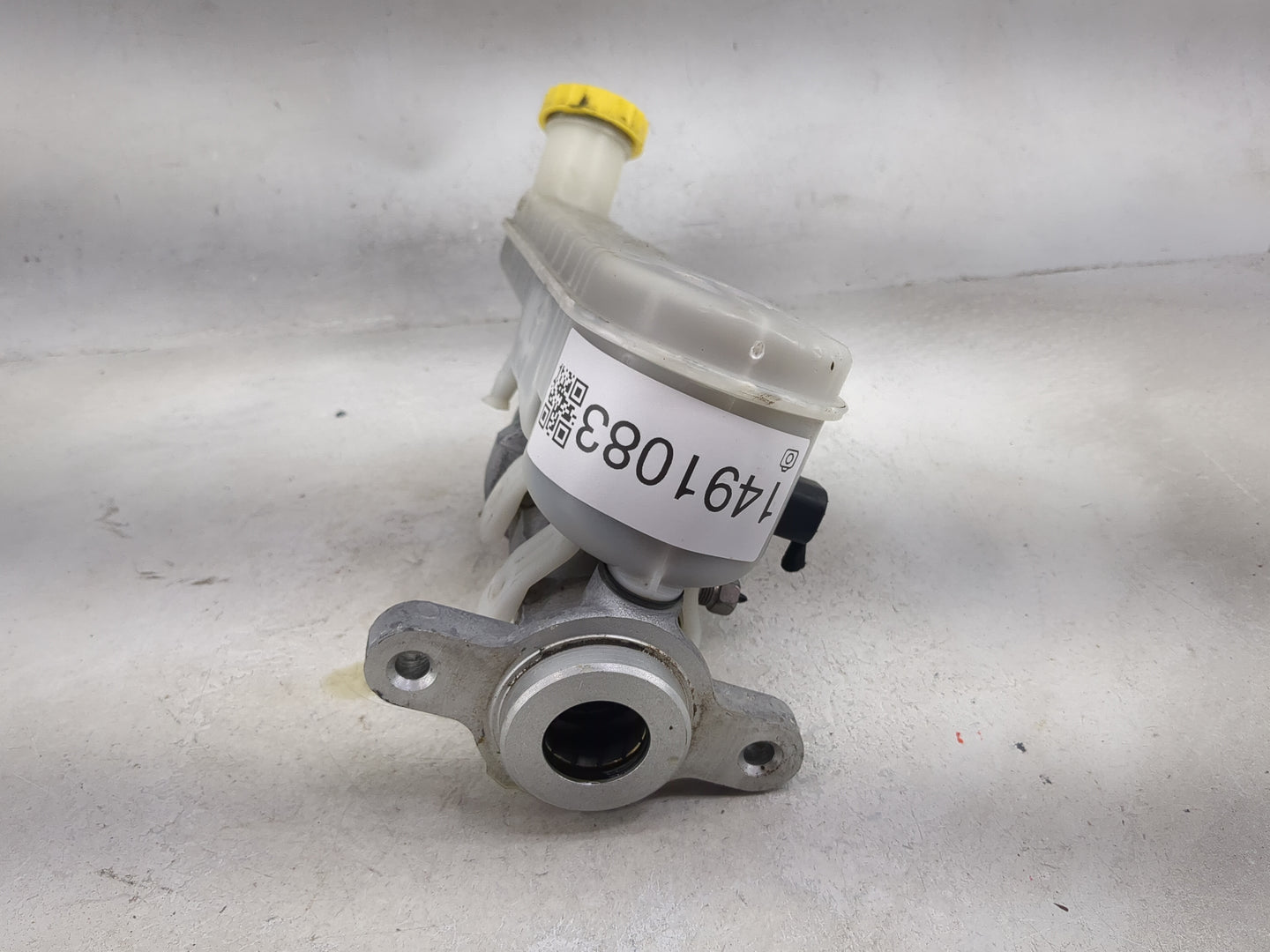 2018 Dodge Journey Brake Master Cylinder - Oemusedautoparts1.com