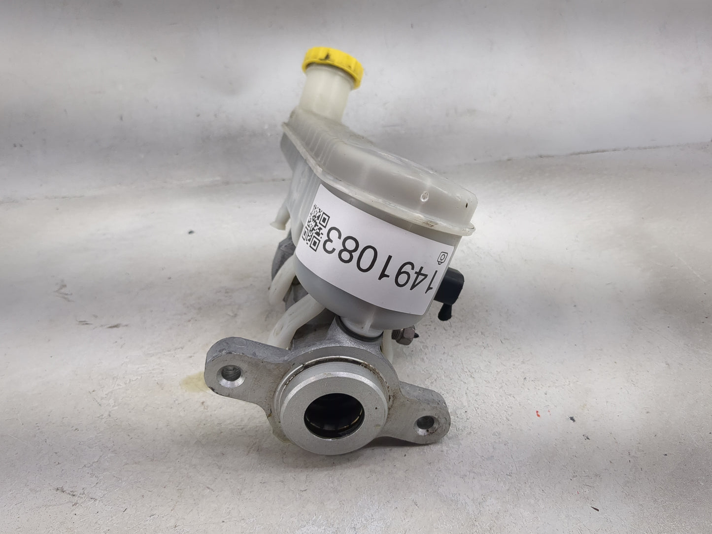 2018 Dodge Journey Brake Master Cylinder - Oemusedautoparts1.com