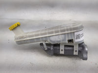 2018 Dodge Journey Brake Master Cylinder - Oemusedautoparts1.com