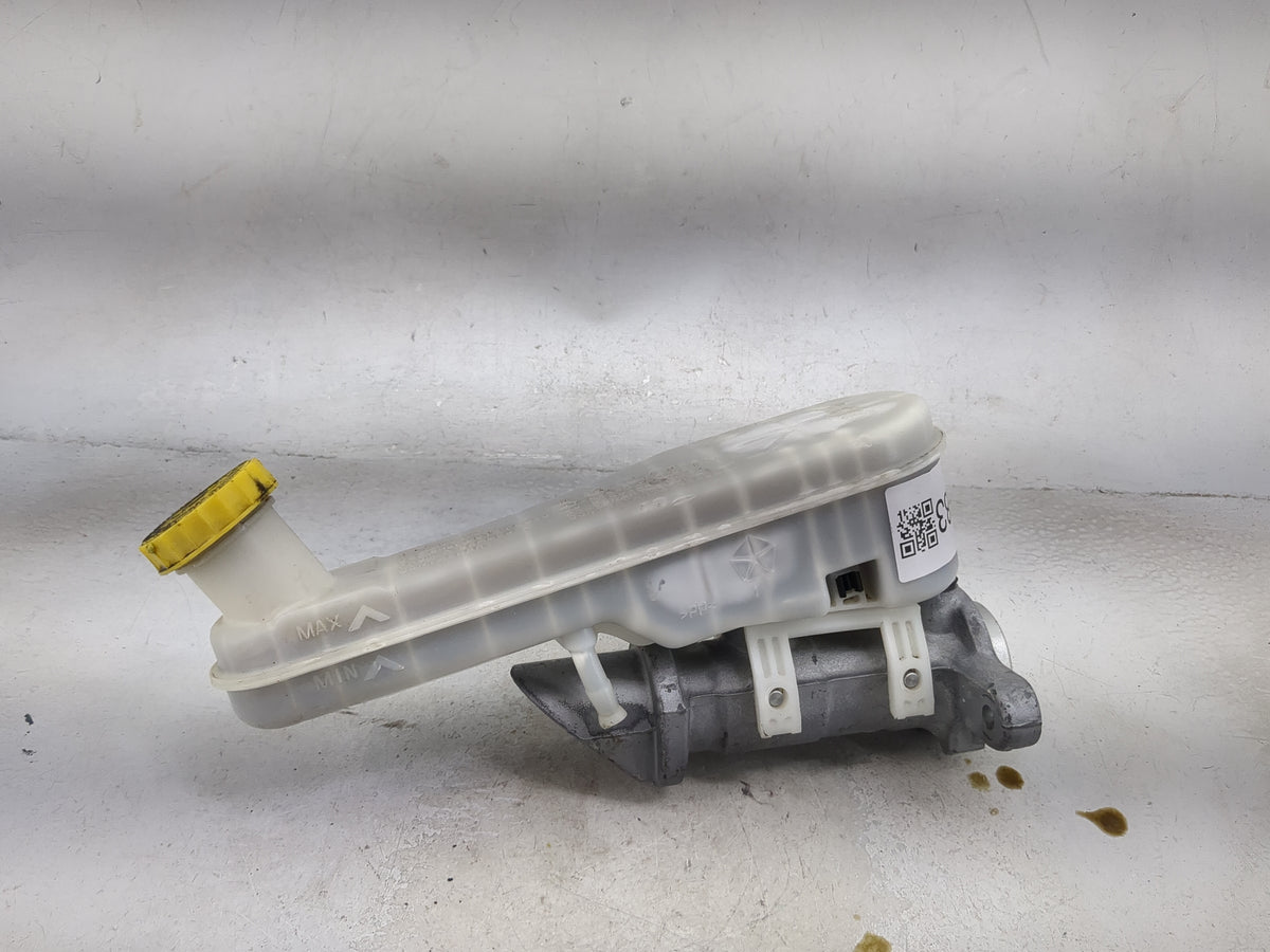 2018 Dodge Journey Brake Master Cylinder 1491083 - Oemusedautoparts1.com