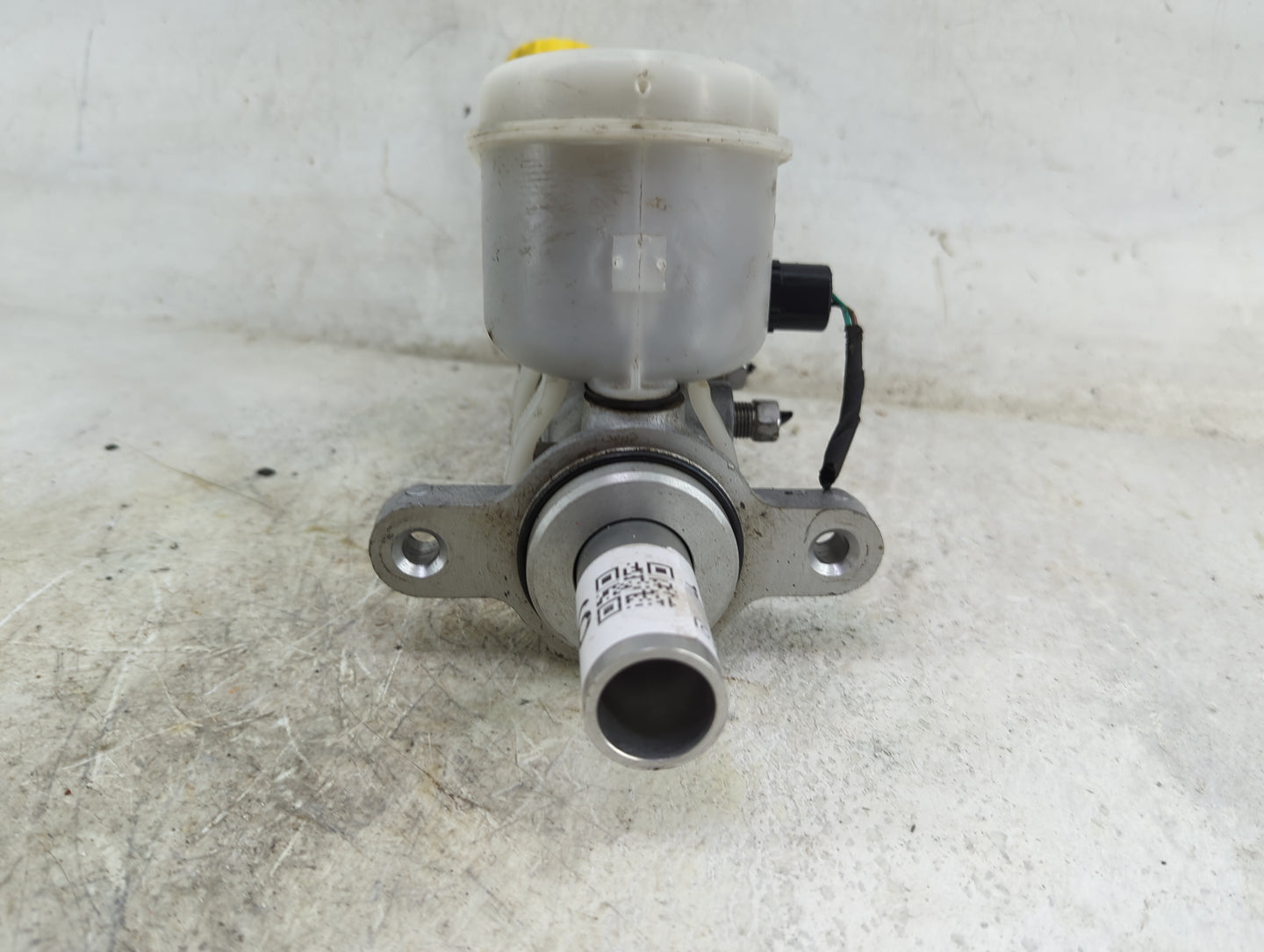 2018 Dodge Journey Brake Master Cylinder 1496566 - Oemusedautoparts1.com