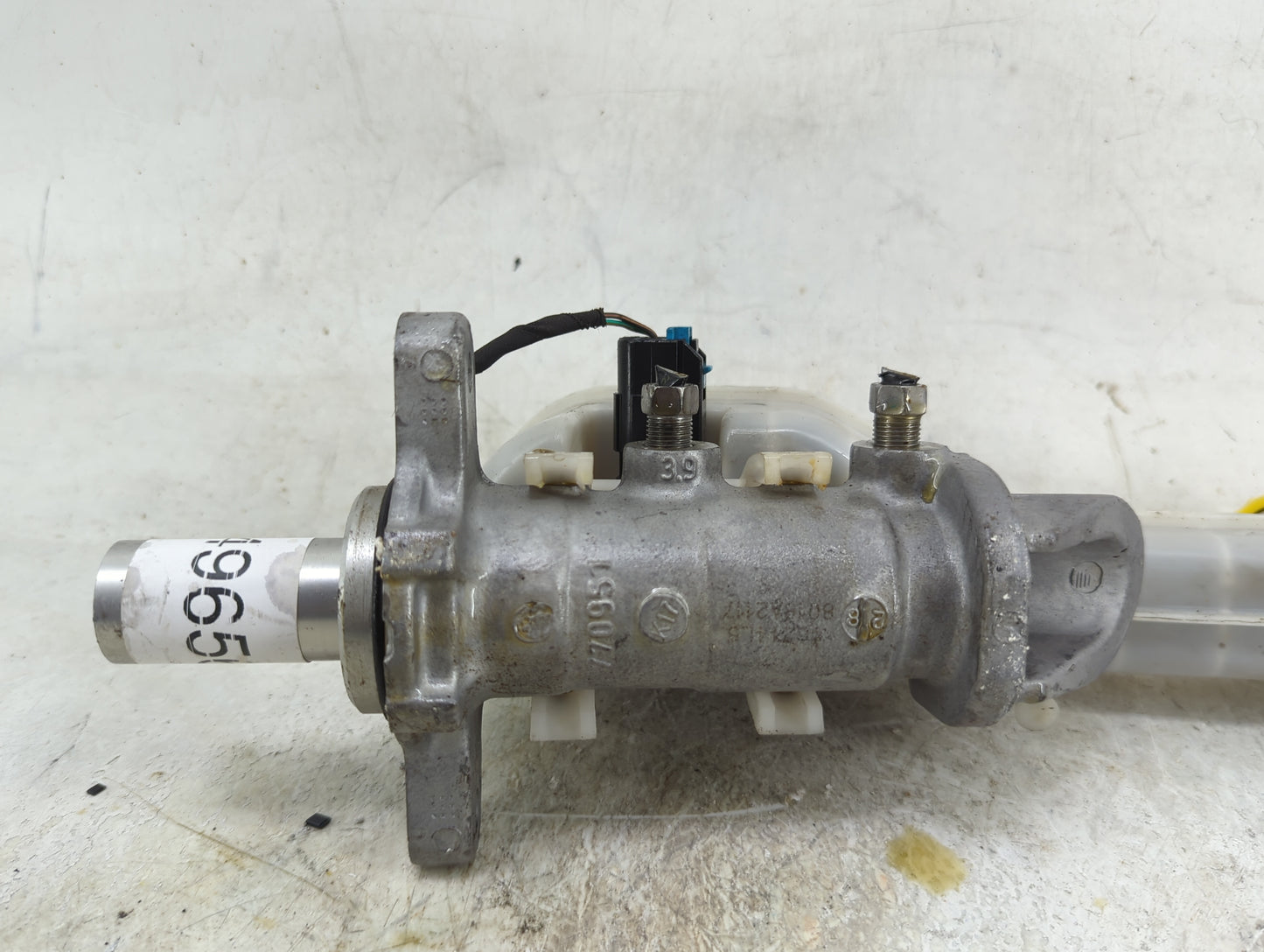 2018 Dodge Journey Brake Master Cylinder 1496566 - Oemusedautoparts1.com