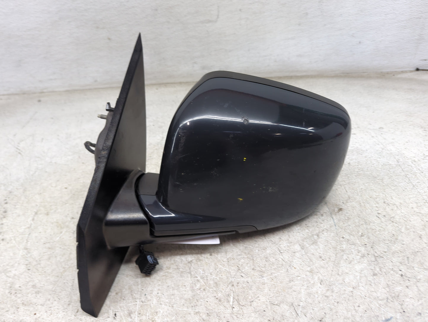 2018 Dodge Journey Driver Side View Mirror - Left Door Mirror OEM Used - Oemusedautoparts1.com