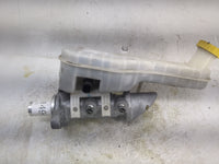 2018 Dodge Journey Brake Master Cylinder 1496919 - Oemusedautoparts1.com