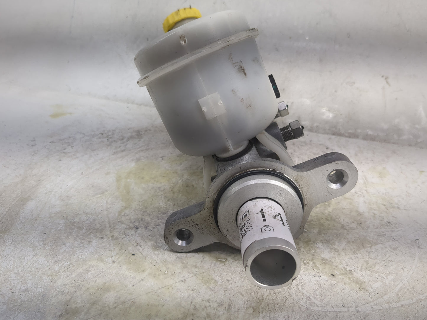 2018 Dodge Journey Brake Master Cylinder 1496919 - Oemusedautoparts1.com