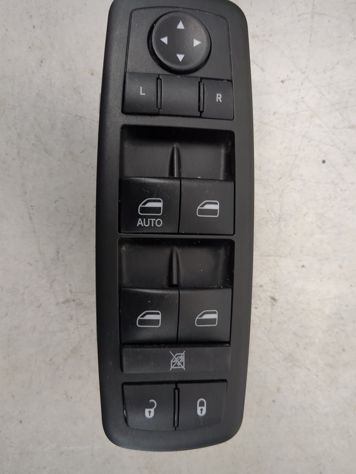 2018-2020 Dodge Journey Master Power Window Switch Replacement Driver Side Left P/N:68307001AC 10139862 Fits Fits 2018 2019 