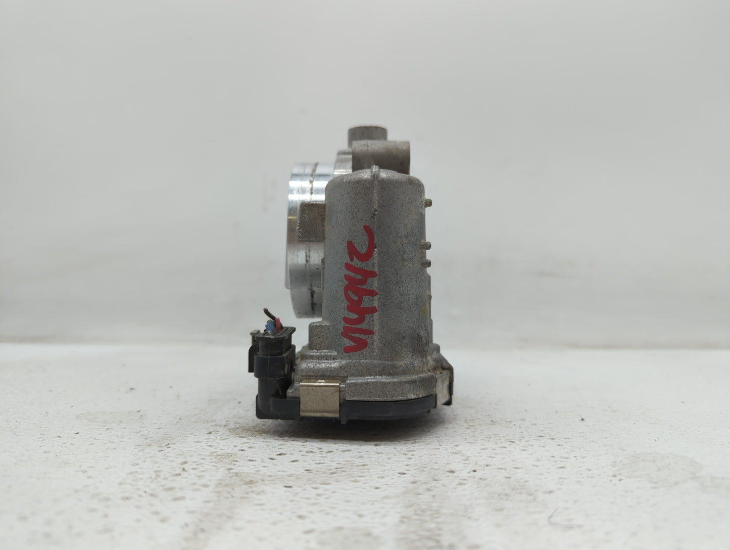 2011-2017 Dodge Journey Throttle Body P/N:05184349AC Fits Fits 2011 2012 2013 2014 2015 2016 2017 2018 2019 OEM Used Auto Pa