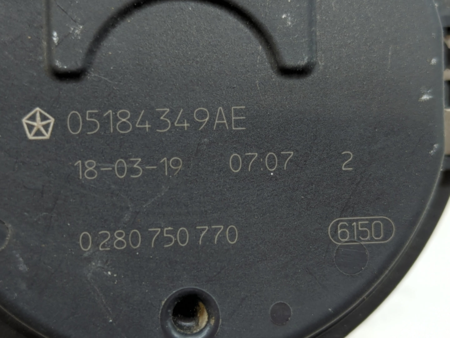 2011-2017 Dodge Journey Throttle Body P/N:05184349AC Fits Fits 2011 2012 2013 2014 2015 2016 2017 2018 2019 OEM Used Auto Pa