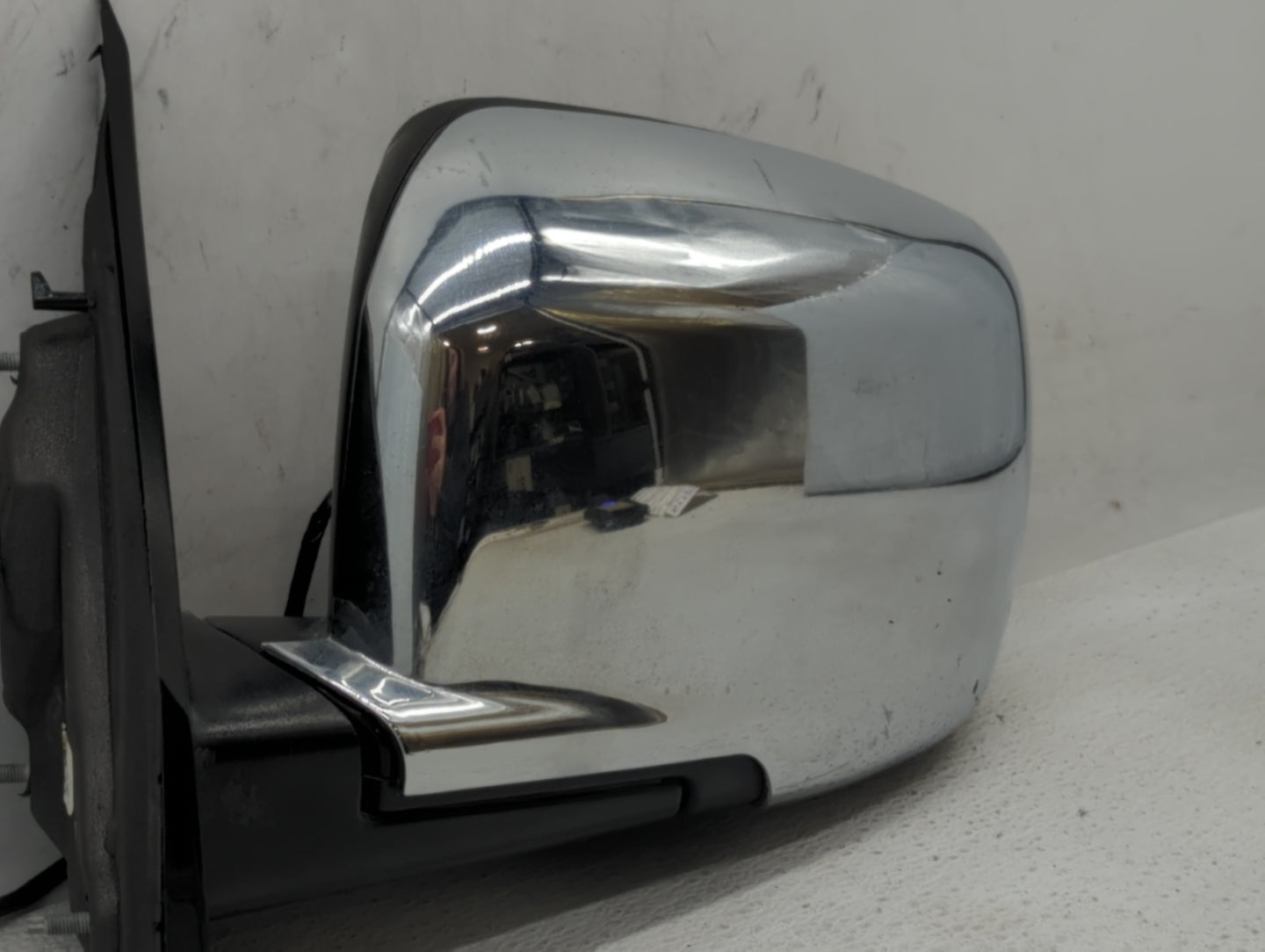 2018 Dodge Journey Driver Side View Mirror - Left Door Mirror OEM Used - Oemusedautoparts1.com