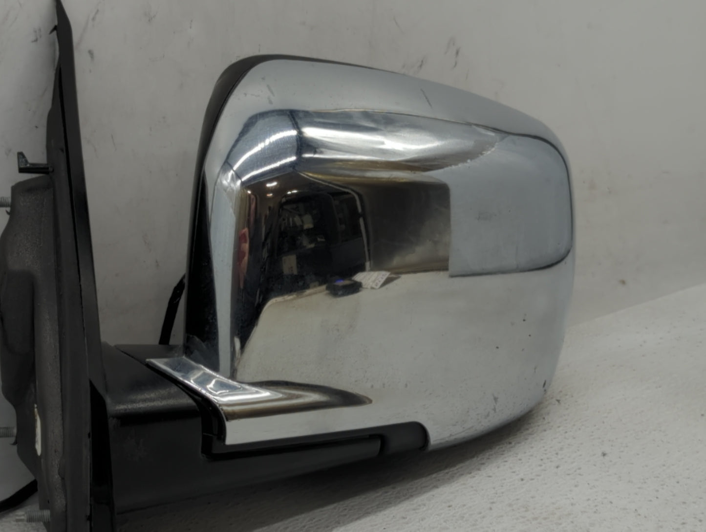 2018 Dodge Journey Driver Side View Mirror - Left Door Mirror OEM Used - Oemusedautoparts1.com