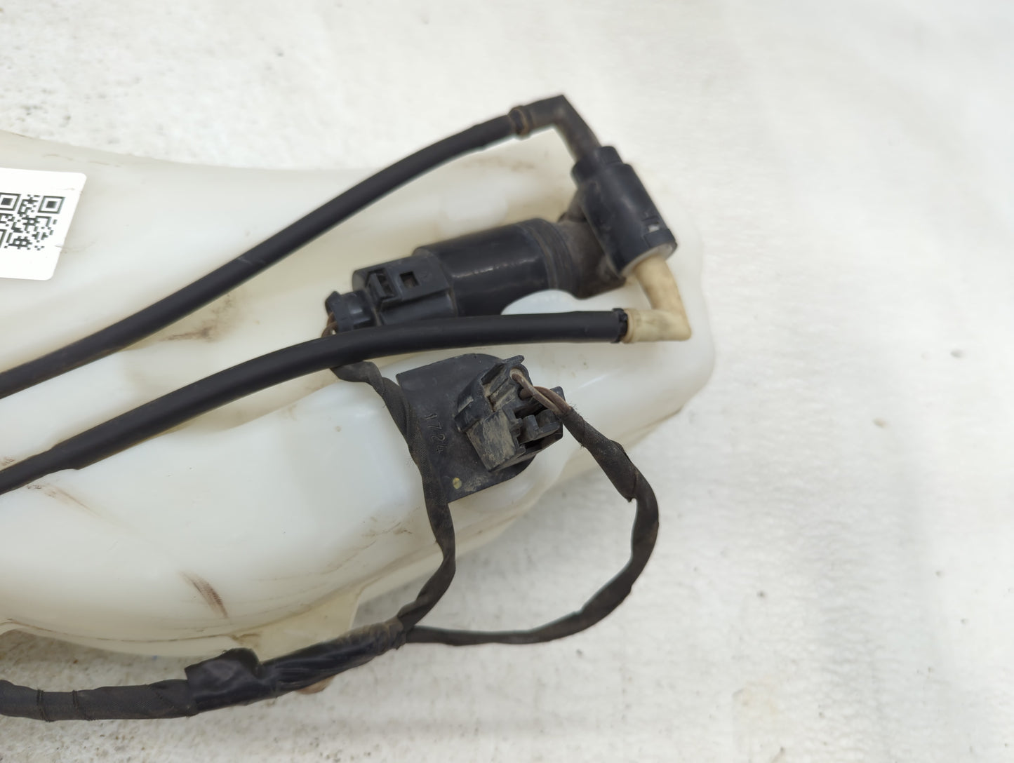 2018 Dodge Journey Windshield Washer Fluid Reservoir Bottle Oem - Oemusedautoparts1.com