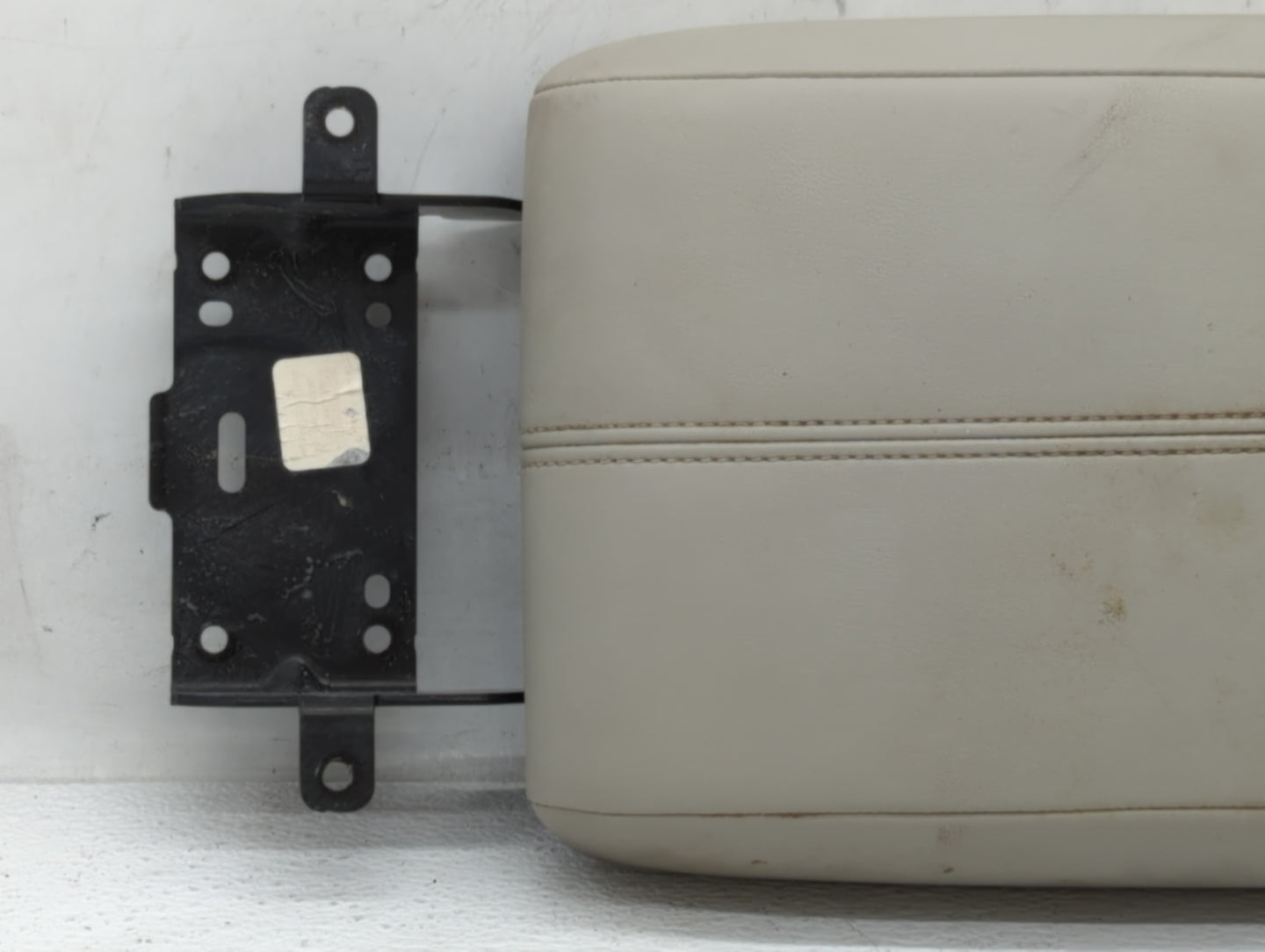 Dodge Journey Center Console Armrest Cover Lid Cream - Oemusedautoparts1.com