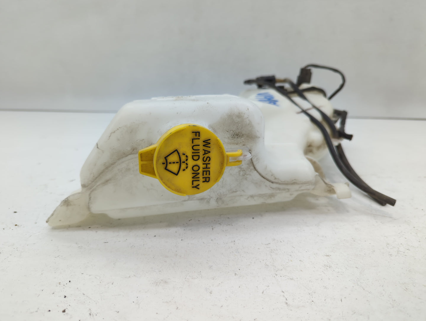 2018 Dodge Journey Windshield Washer Fluid Reservoir Bottle Oem - Oemusedautoparts1.com