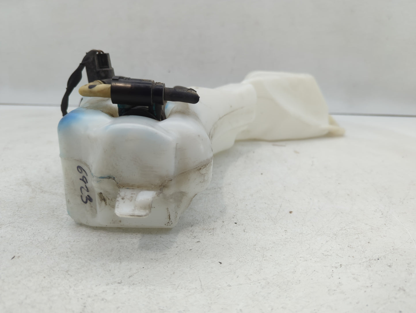 2018 Dodge Journey Windshield Washer Fluid Reservoir Bottle Oem - Oemusedautoparts1.com