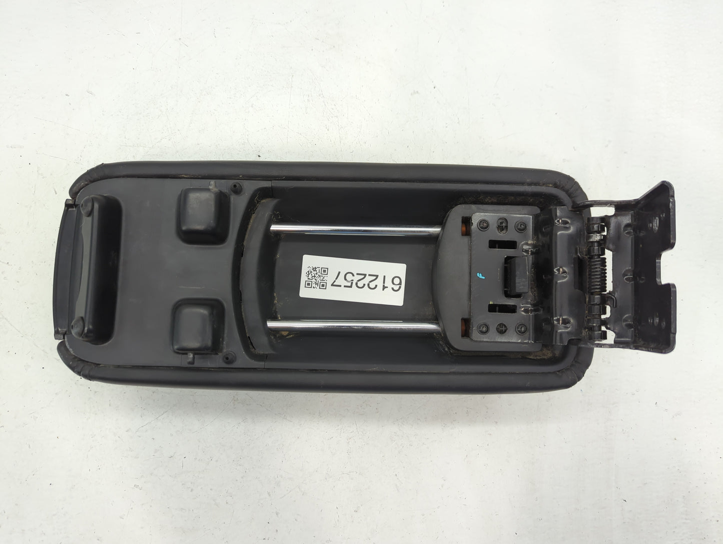 2018 Dodge Journey Center Console Armrest Cover Lid Black - Oemusedautoparts1.com