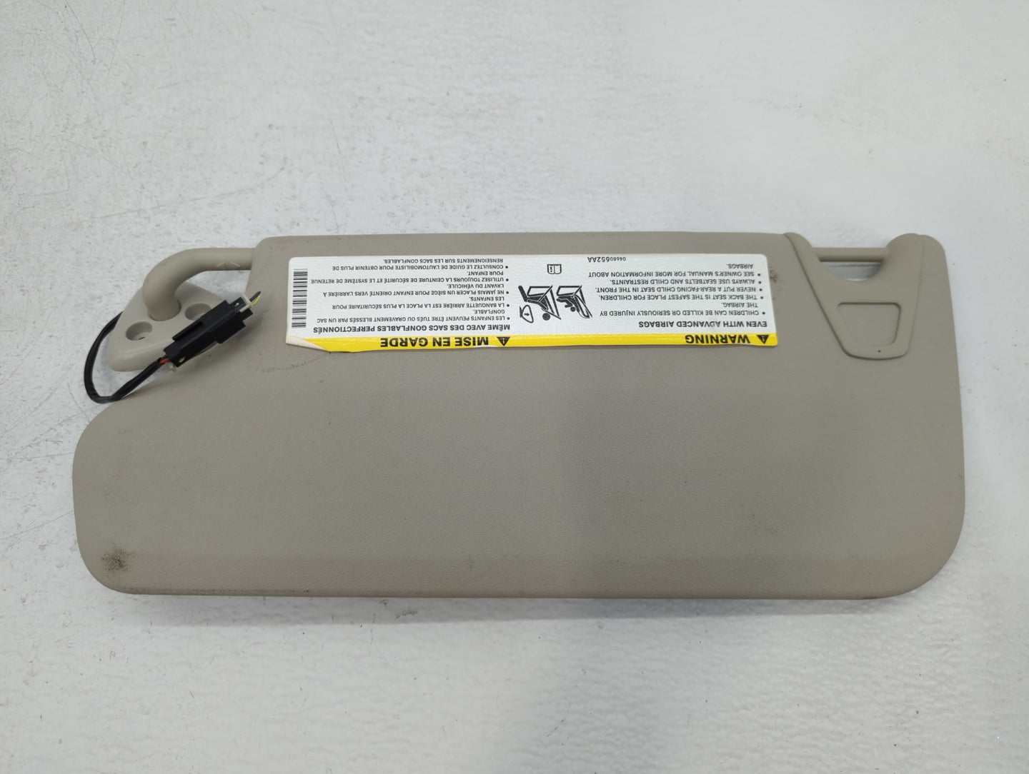 2018 Dodge Journey Sun Visor Shade Replacement Passenger Right Mirror Fits OEM Used Auto Parts - Oemusedautoparts1.com