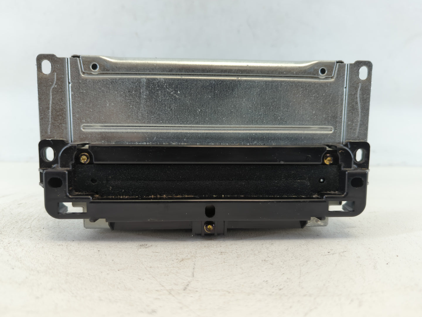 2018-2020 Dodge Journey Am Fm Cd Player Radio Receiver - Oemusedautoparts1.com