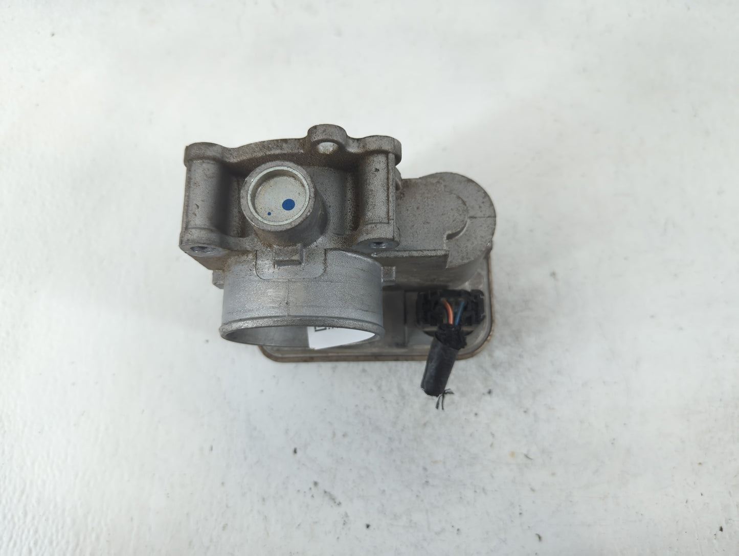 2009-2018 Dodge Journey Throttle Body Fits Fits 2007 2008 2009 2010 2011 2012 2013 2014 2015 2016 2017 2018 OEM Used Auto Pa